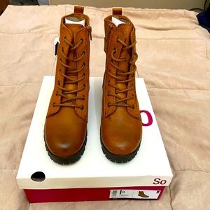 SO lace-up boots
